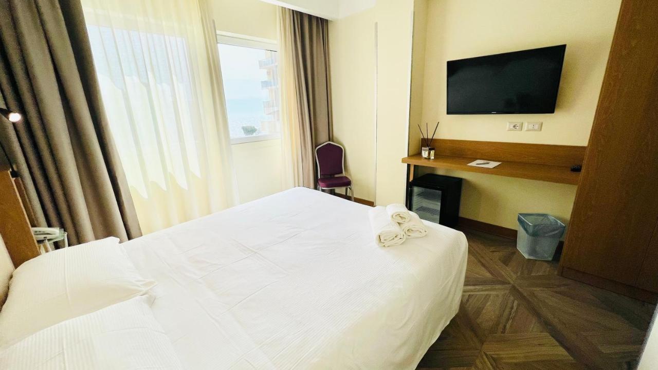 Catania Sea Palace Hotel Bagian luar foto