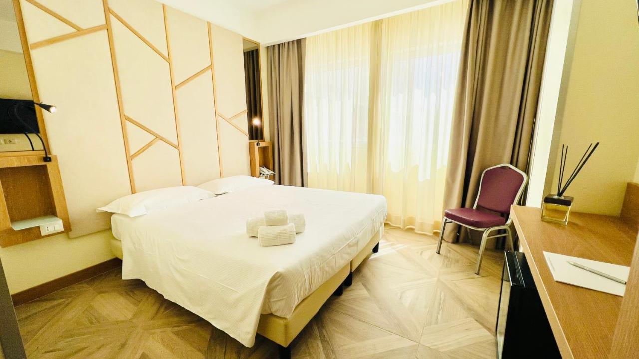 Catania Sea Palace Hotel Bagian luar foto
